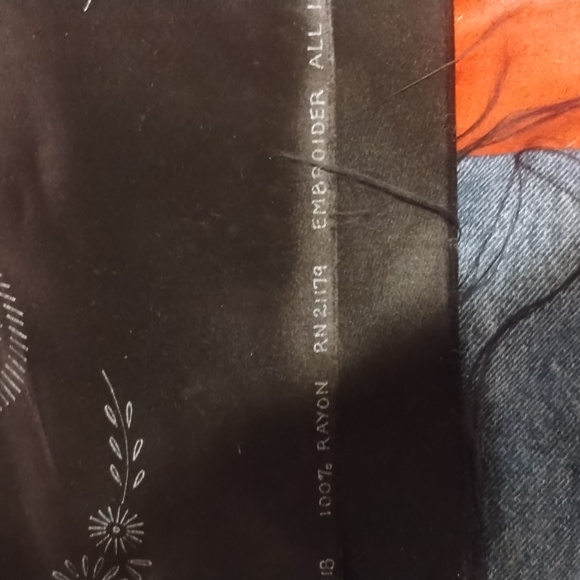 Rare Vintage Peacock Floral Garden 100% Rayon Pillow Stamped for Embroidery - Picture 5 of 6